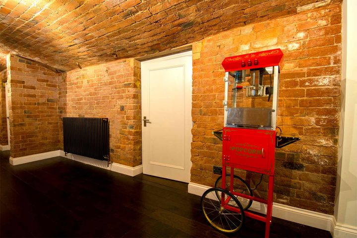 Jones Cinema Room