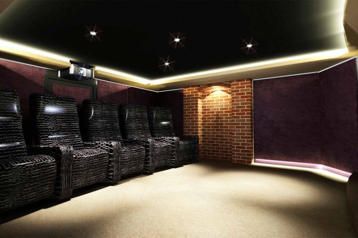 Jones Cinema Room